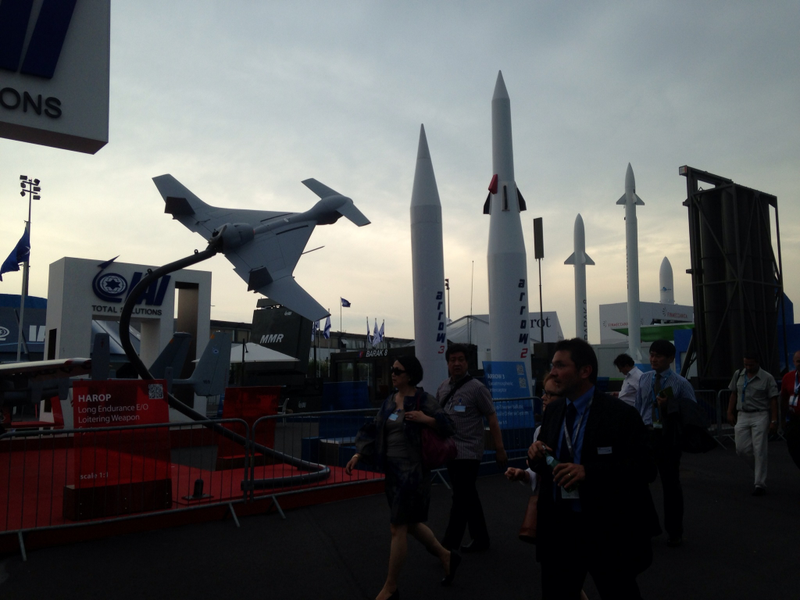 Illustration for article titled 2013 Paris Air Show Photo Dump